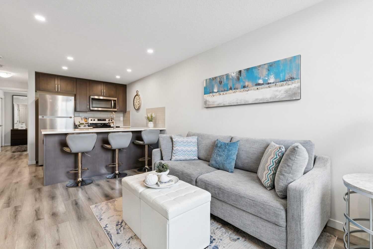 260 Rowley Way NW 412
