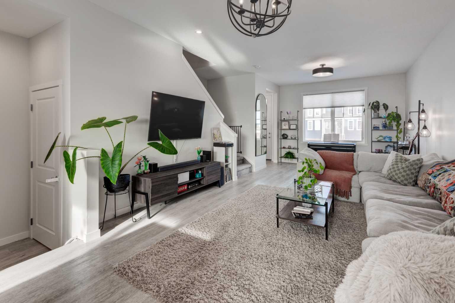 1969 Rangeview Drive SE