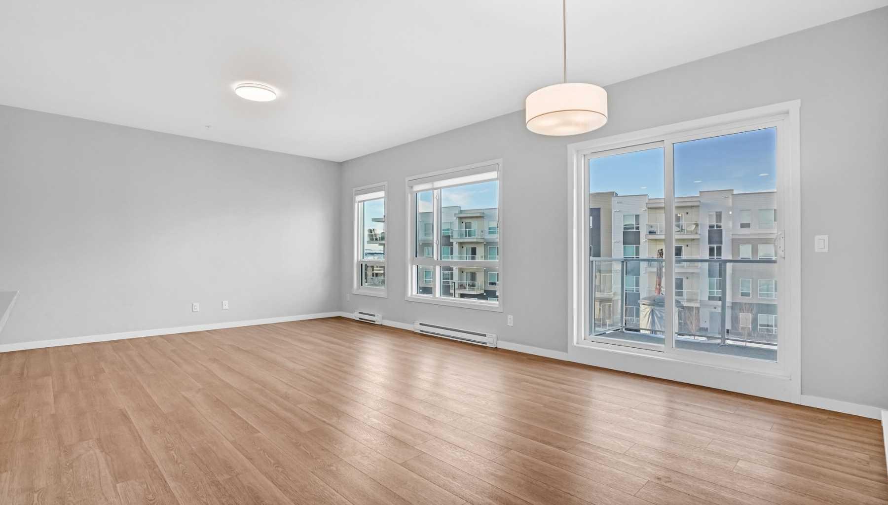 220 Seton Grove SE 1302