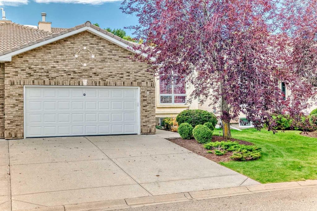 Photo of 11 Hamptons Bay NW, Calgary, AB T3A 5R6 (MLS # A2237172)