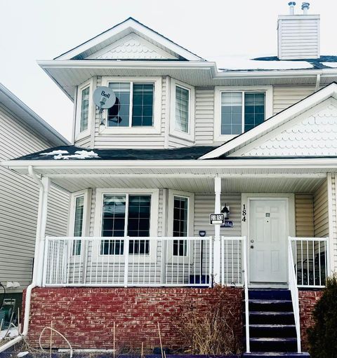 184 TARALAKE Terrace NE Calgary AB T3J 0A2
