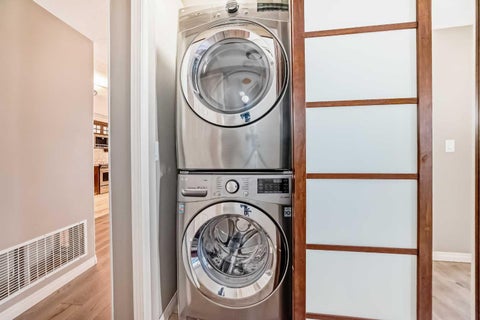 Tiny photo for 683 10 Street SW #1901, Calgary, AB T2P 5G3 (MLS # A2316997)