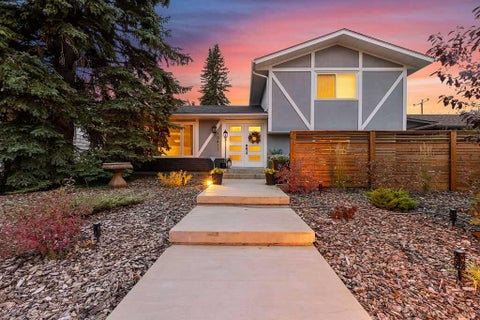 Photo of 10411 Maplecreek Drive SE, Calgary, AB T2J 1T9 (MLS # A2348516)