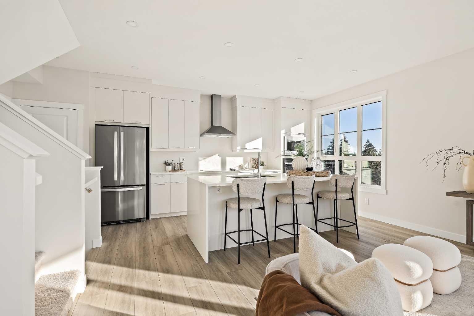 618 Sovereign Common SW