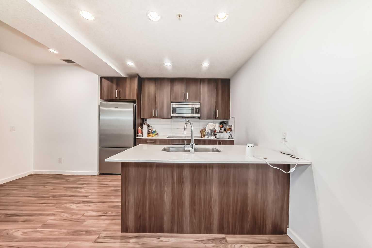 1629 38 Street SW 106
