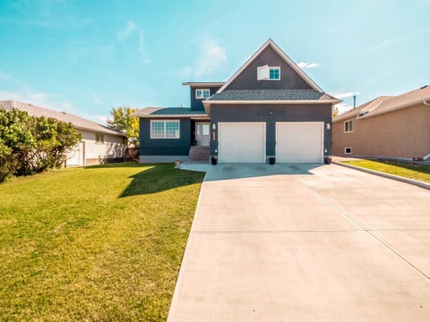 Photo of 452 Pineridge Way, Pincher Creek, AB T0K 1W0 (MLS # A2344853)