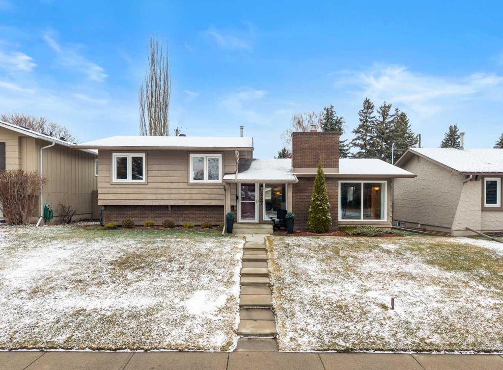 Photo of 247 Parkwood Close SE, Calgary, AB T2J 3V8 (MLS # A2298324)