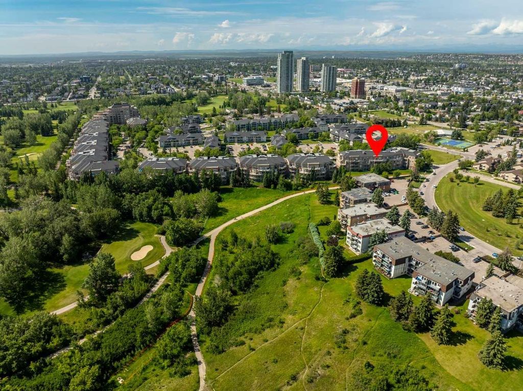 Photo of 2 Hemlock Crescent SW #405, Calgary, AB T3C 2Z1 (MLS # A2323807)