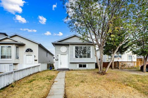 6032 Martingrove Road Calgary AB T3J 2M8