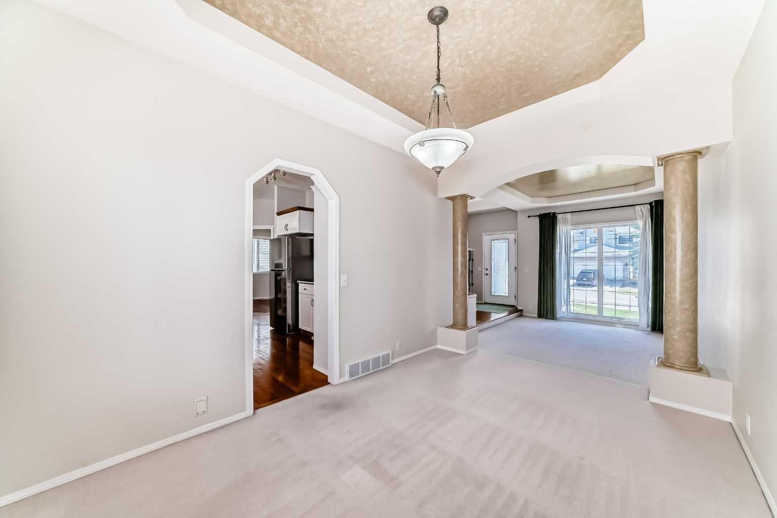 68 Scenic View Close NW