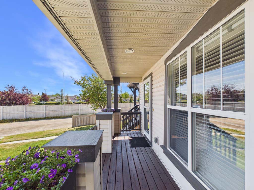 Photo of 2049 New Brighton Gardens SE, Calgary, AB T2Z 4X4 (MLS # A2335256)