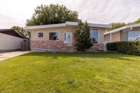 Photo of 2702 11 Avenue N, Lethbridge, AB T1H 1N4 (MLS # A2343668)