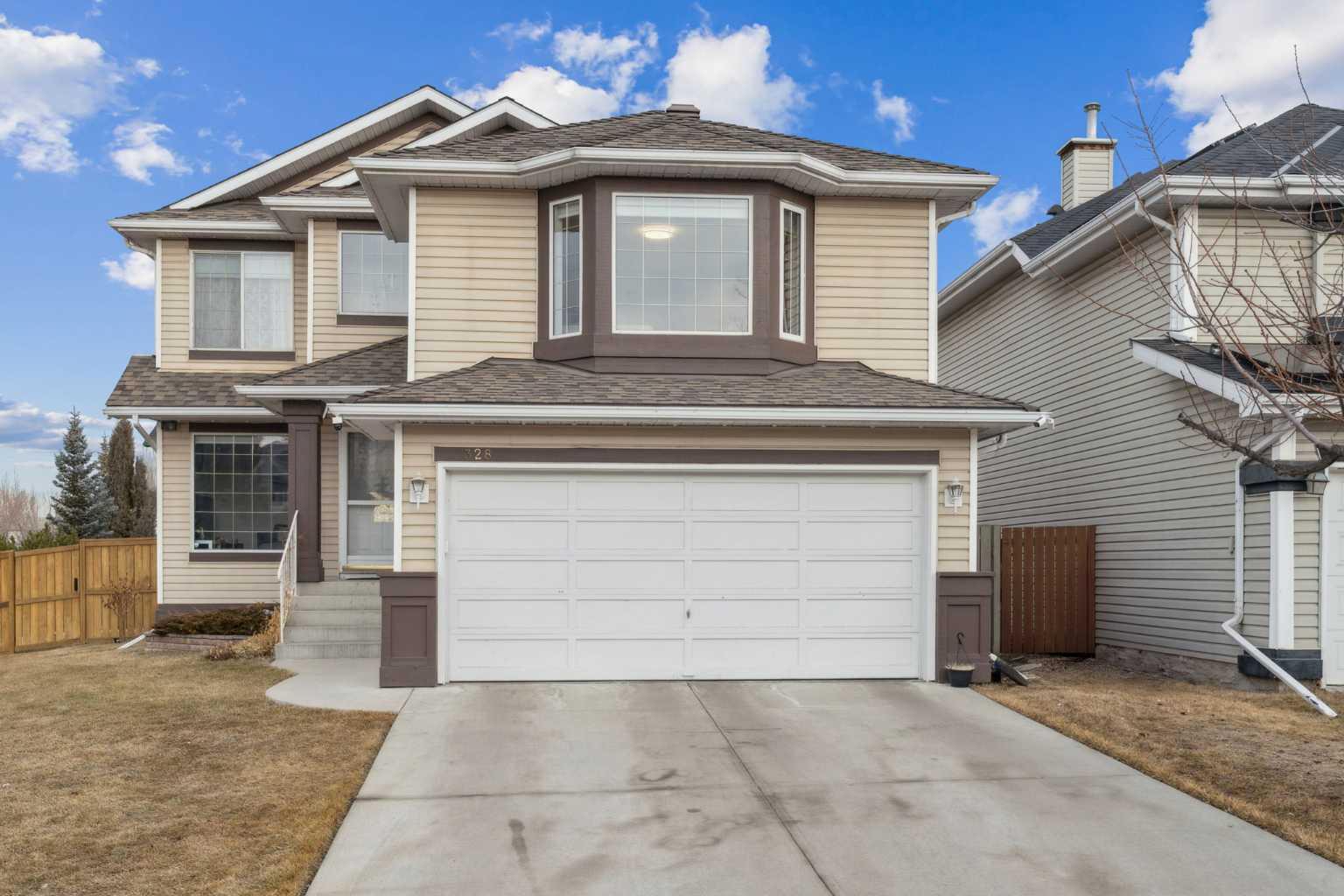 328 Douglas Glen Heath SE