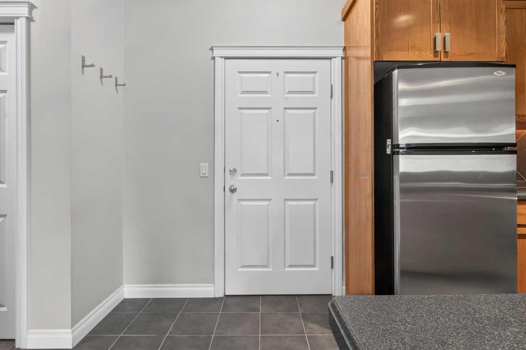 Photo of 14 Hemlock Crescent SW #7101, Calgary, AB T3C 2Z1 (MLS # A2322746)