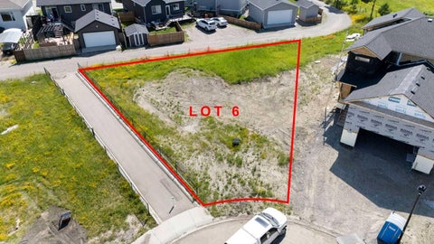 Photo of 12 Country Meadows Cove, Diamond Valley, AB T0L 2A0 (MLS # A2337167)
