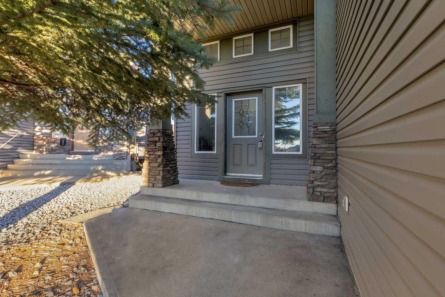 135 Panatella Close NW