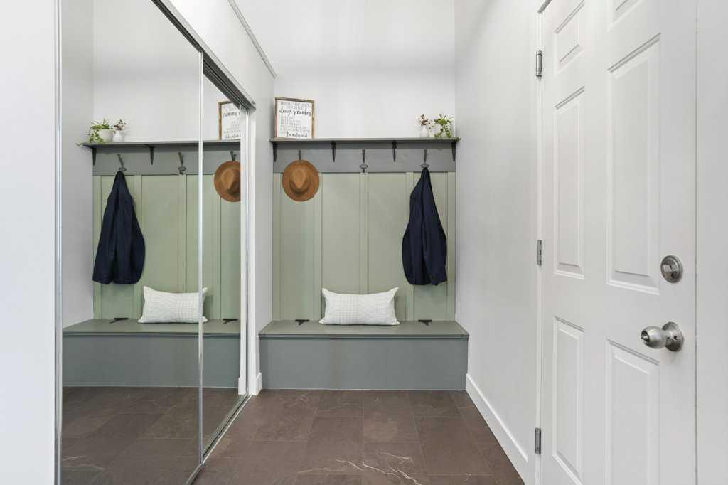 377 Stonegate Way NW