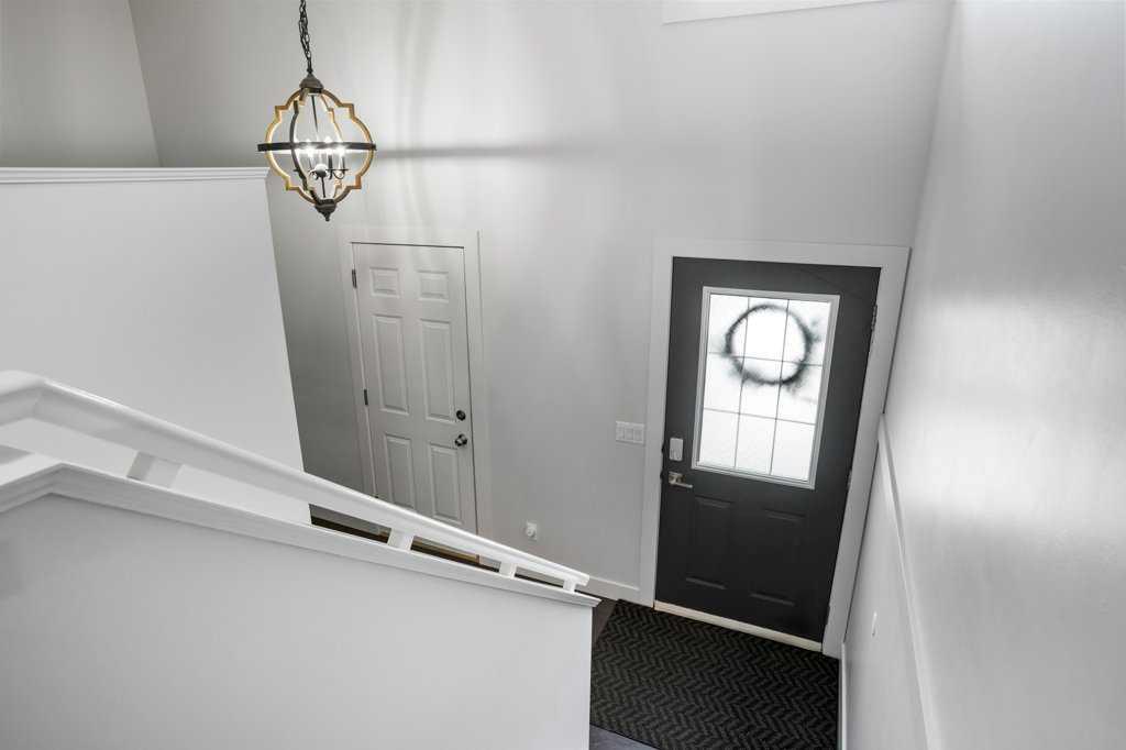 377 Stonegate Way NW