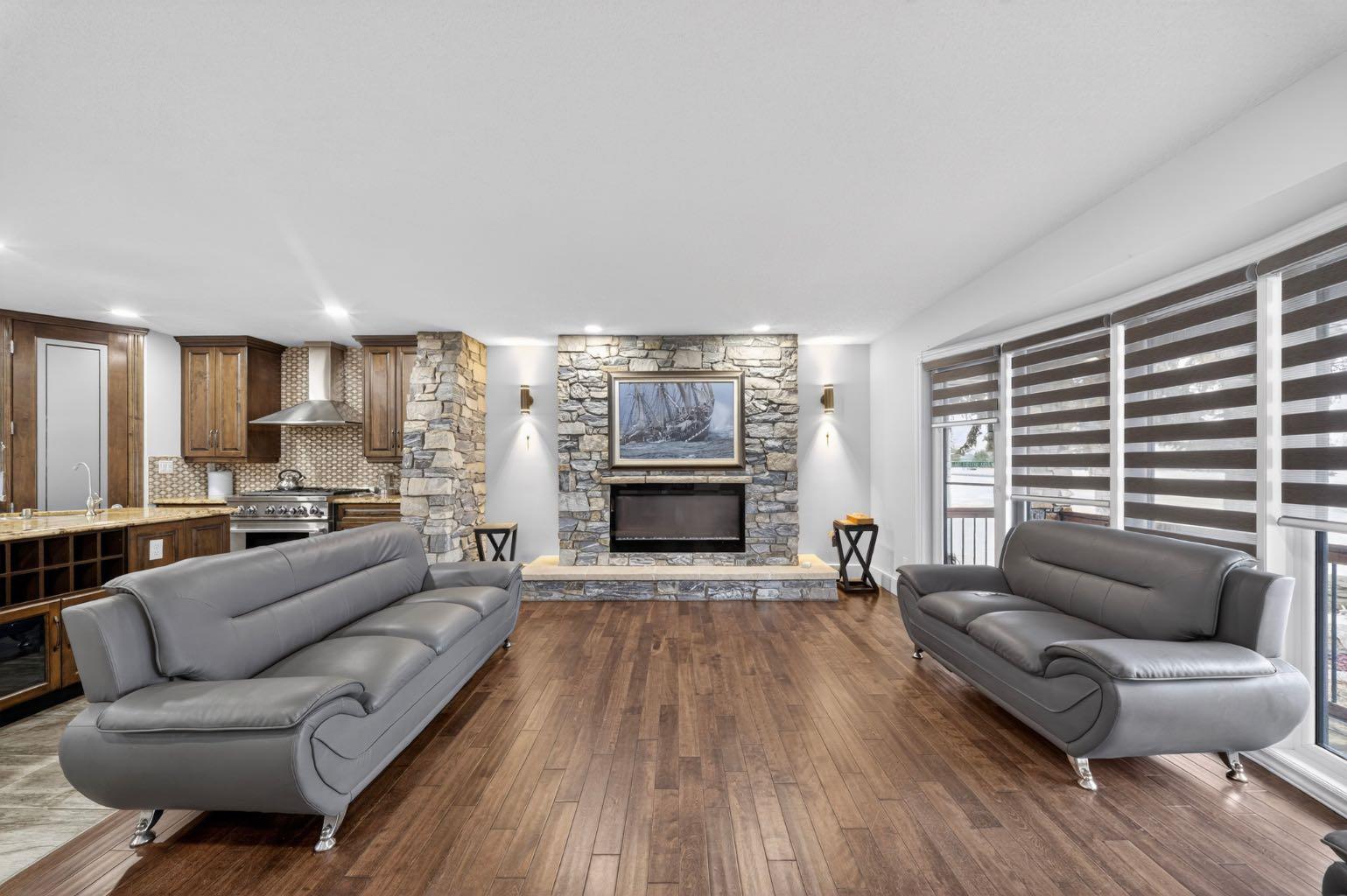 740 Lake Ontario Drive SE