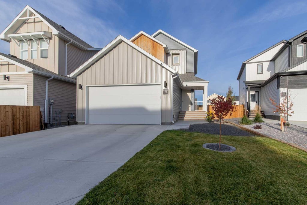 Photo of 22 Goldenrod Place W, Lethbridge, AB T1J 5W9 (MLS # A2350901)