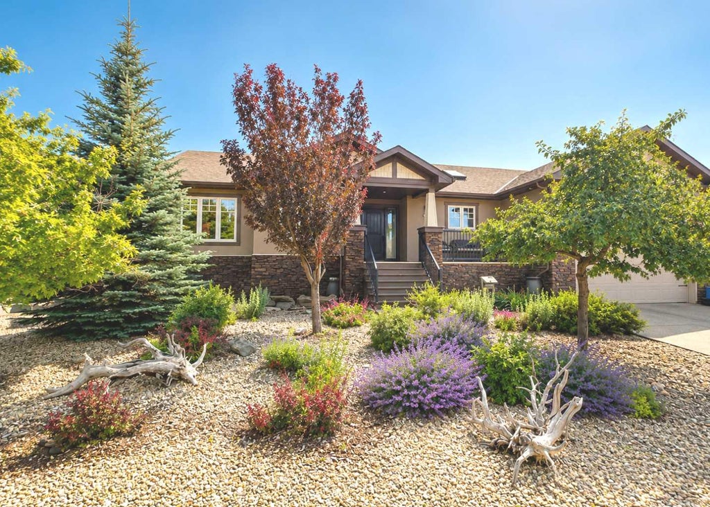Photo of 100 Canyoncrest Point W, Lethbridge, AB T1K 0B4 (MLS # A2352176)