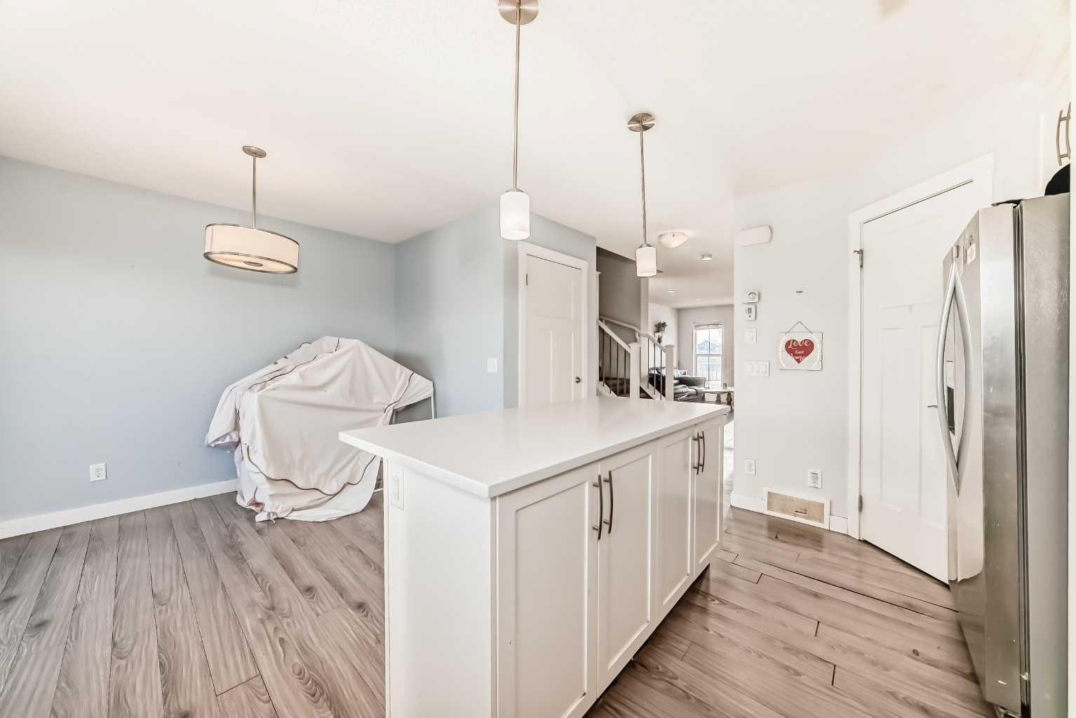 366 Auburn Bay Avenue SE