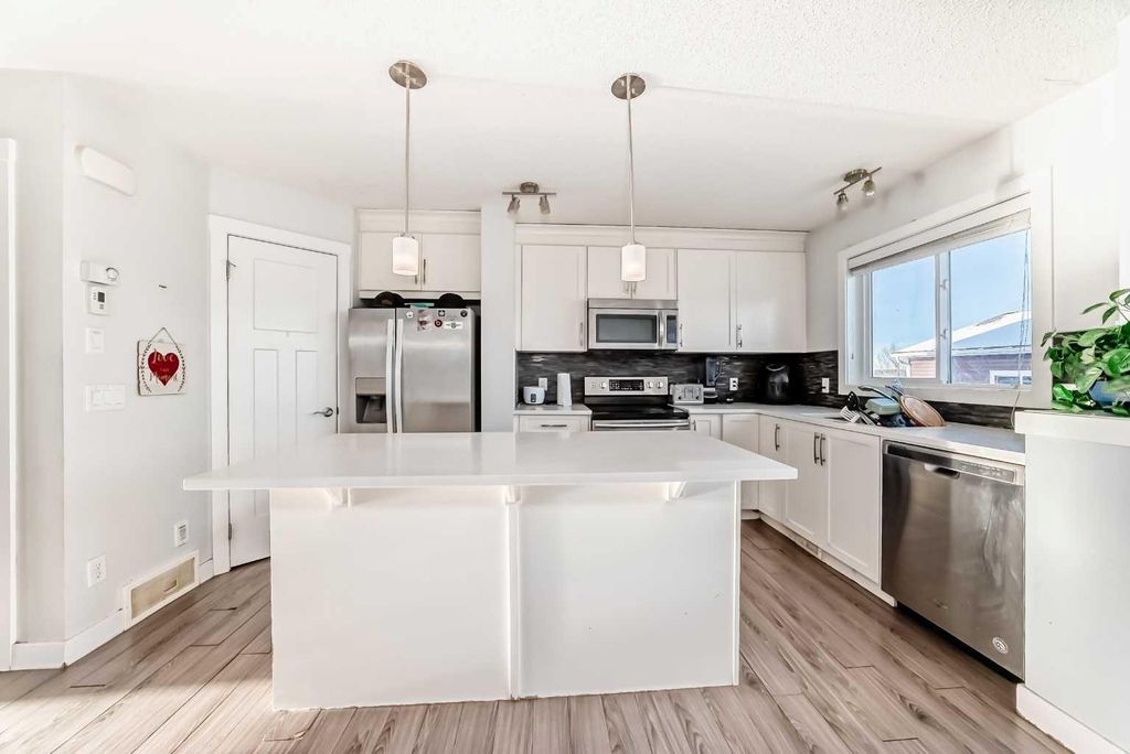 Photo of 366 Auburn Bay Avenue SE, Calgary, AB T3M 2C8 (MLS # A2281637)