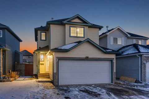 Photo of 52 Saddlecreek Terrace NE, Calgary, AB T3J 4A5 (MLS # A2316313)