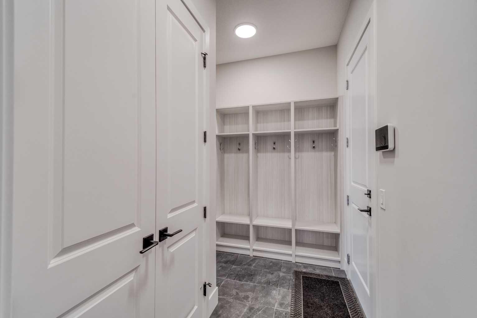 111 Aspen Summit Boulevard SW