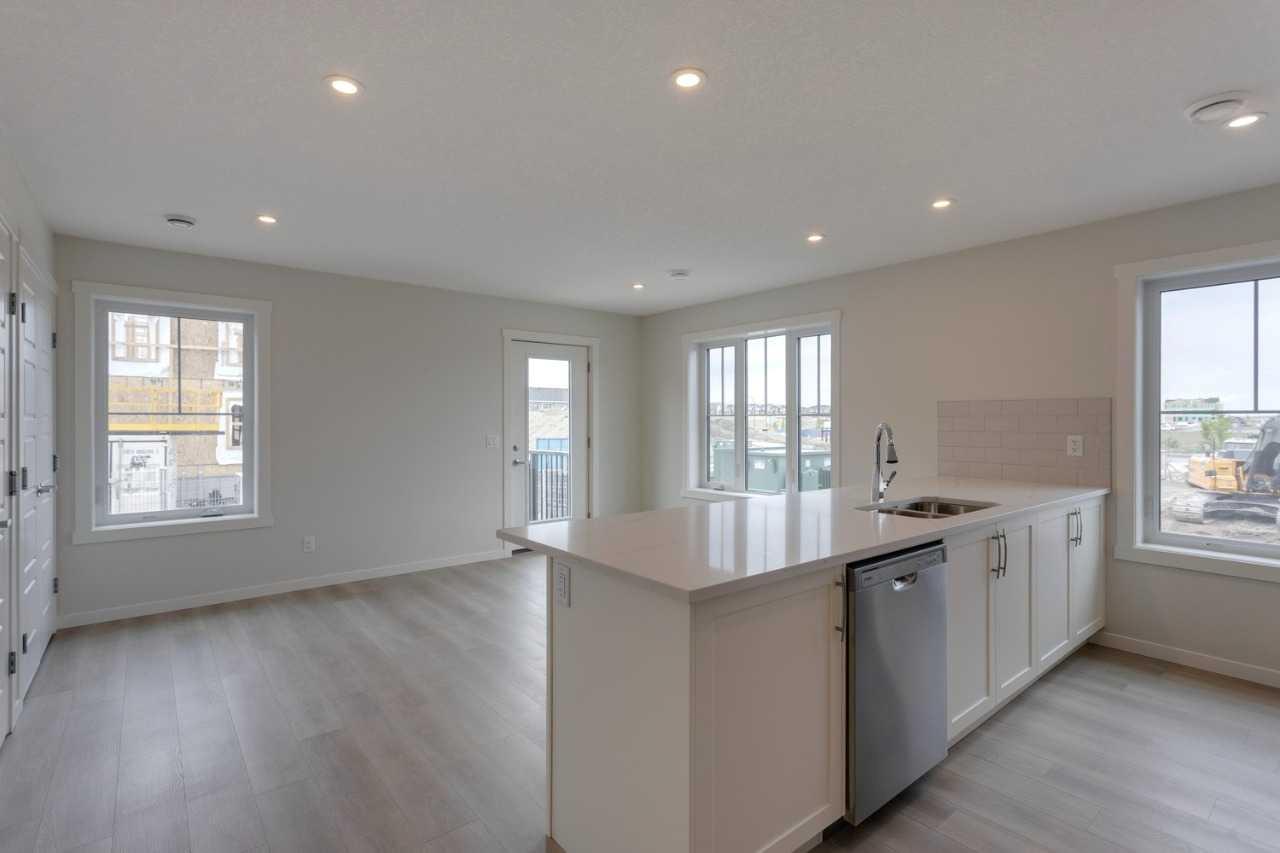 40 Livingston Parade NE 202