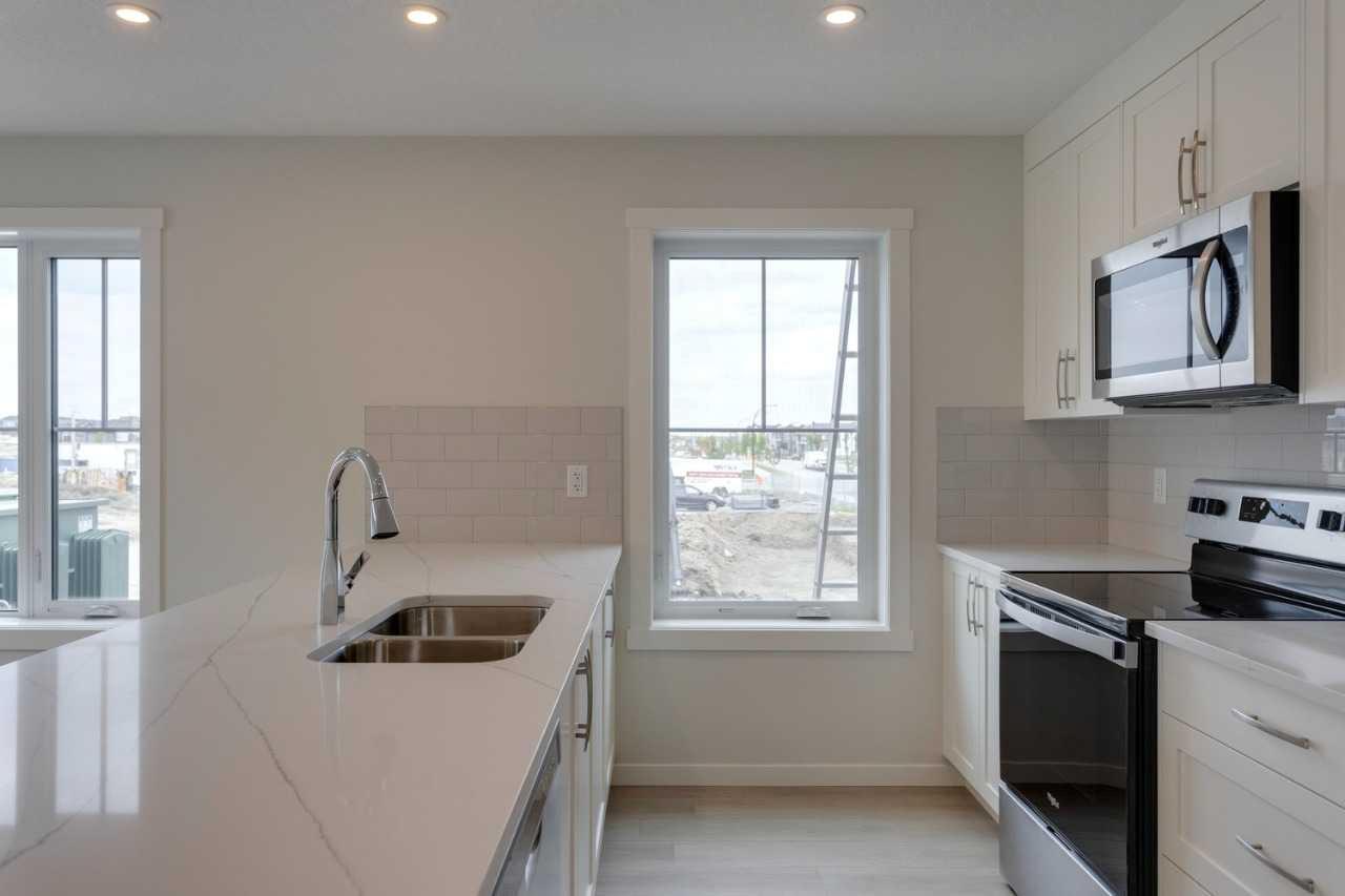 40 Livingston Parade NE 202