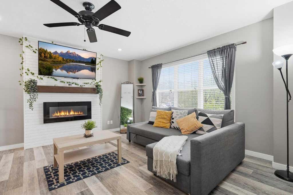 Photo of 213 Silverado Drive SW, Calgary, AB T2X 0C7 (MLS # A2310211)