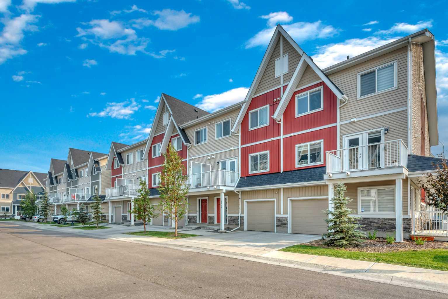 32 Red Embers Parade NE 104