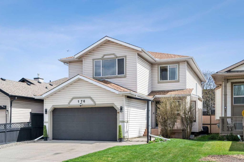 Photo of 176 Douglas Ridge Green SE, Calgary, AB T2Z 2T4 (MLS # A2305521)