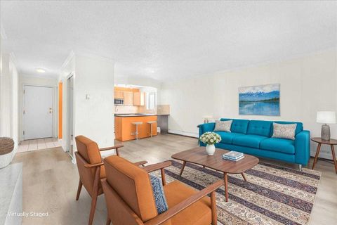 Photo of 2512 15 Street SW #7, Calgary, AB T2T 3Z5 (MLS # A2257294) Photo of 2512 15 Street SW #7, Calgary, AB T2T 3Z5 (MLS # A2257294)