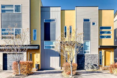 418 Covecreek Circle NE Calgary AB T3K 0W6