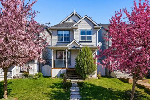 Photo of 80 Prestwick Bay SE, Calgary, AB T2Z 4S4 (MLS # A2312449)