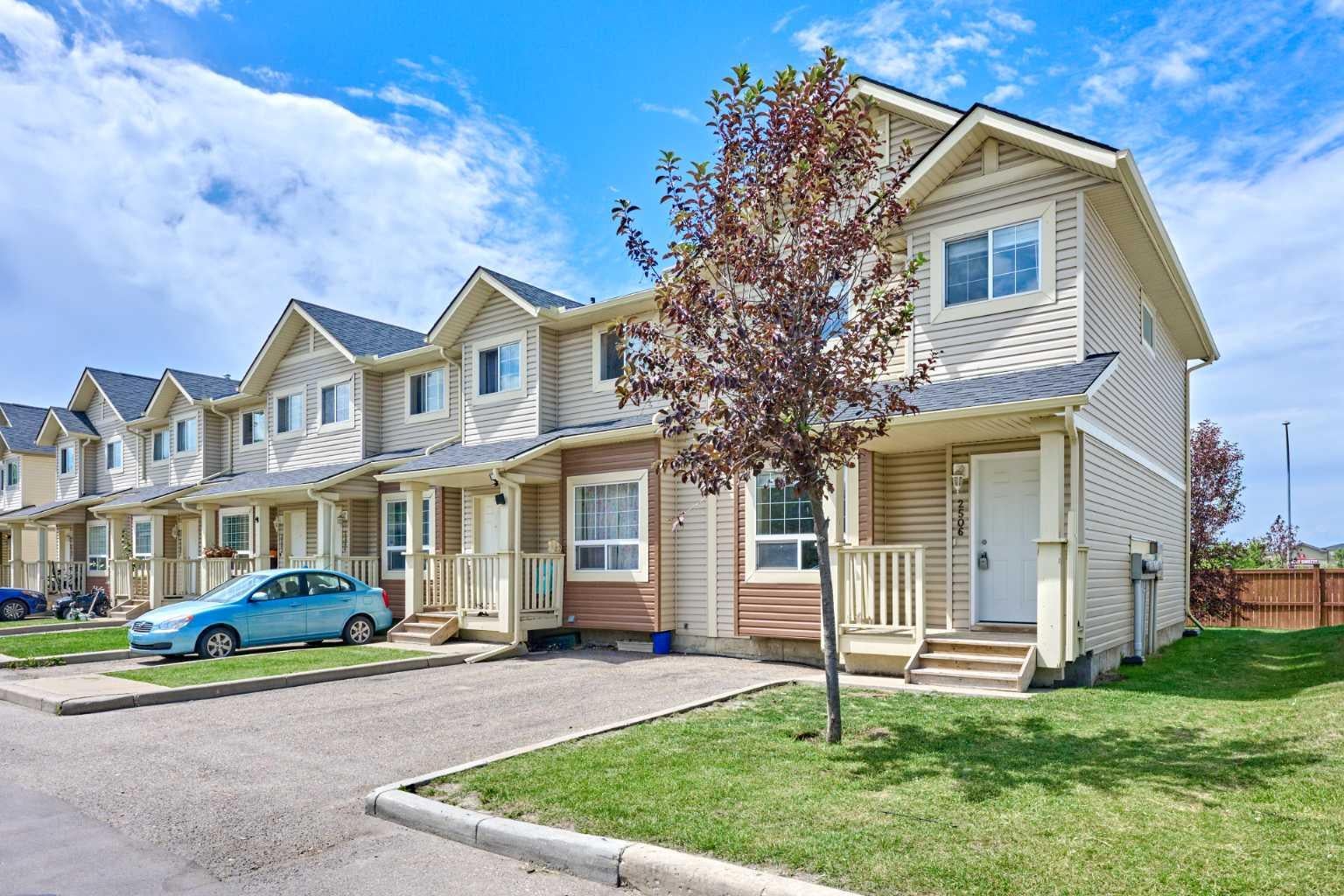 111 TARAWOOD Lane NE 2506