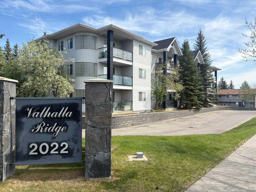 Photo of 2022 Canyon Meadows Drive SE #119, Calgary, AB T2J 7H1 (MLS # A2320110)