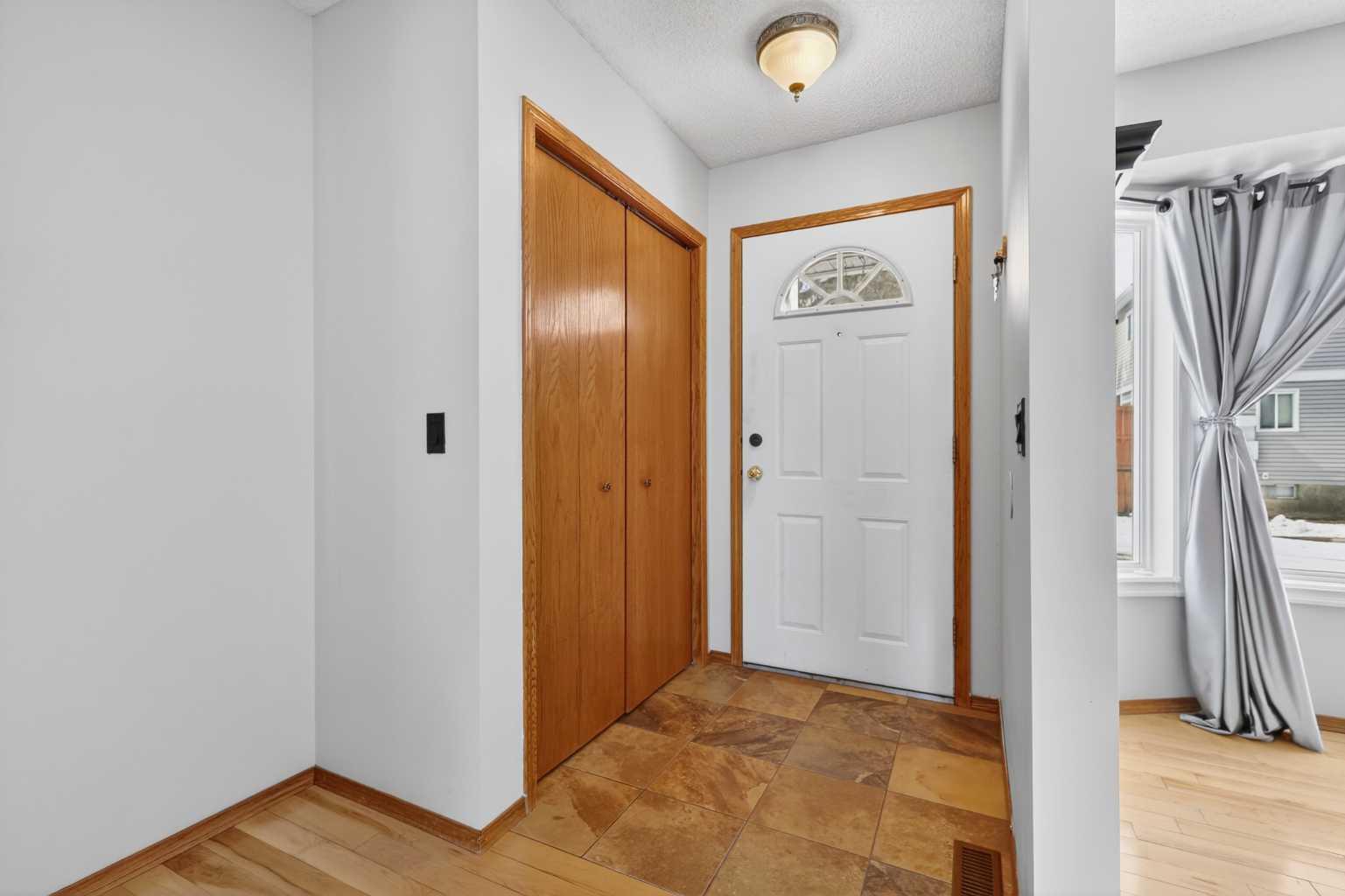 268 Cedarwood Park SW