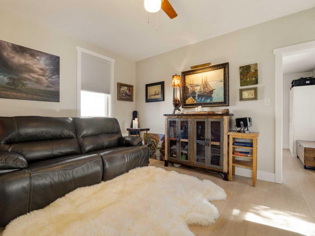 Photo of 1306 9 Street N, Lethbridge, AB T1H 1Z9 (MLS # A2354123)
