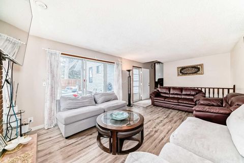 Photo of 5411 Temple Road NE, Calgary, AB T1Y 3B1 (MLS # A2299758)