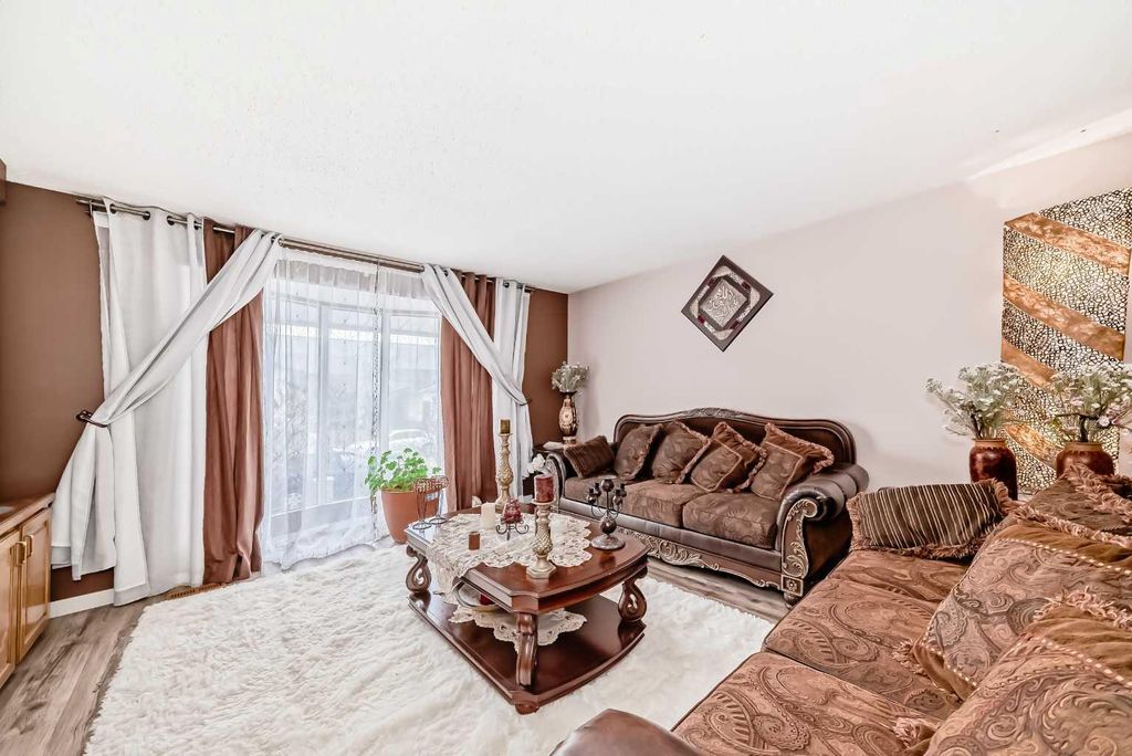Photo of 5411 Temple Road NE, Calgary, AB T1Y 3B1 (MLS # A2299758)