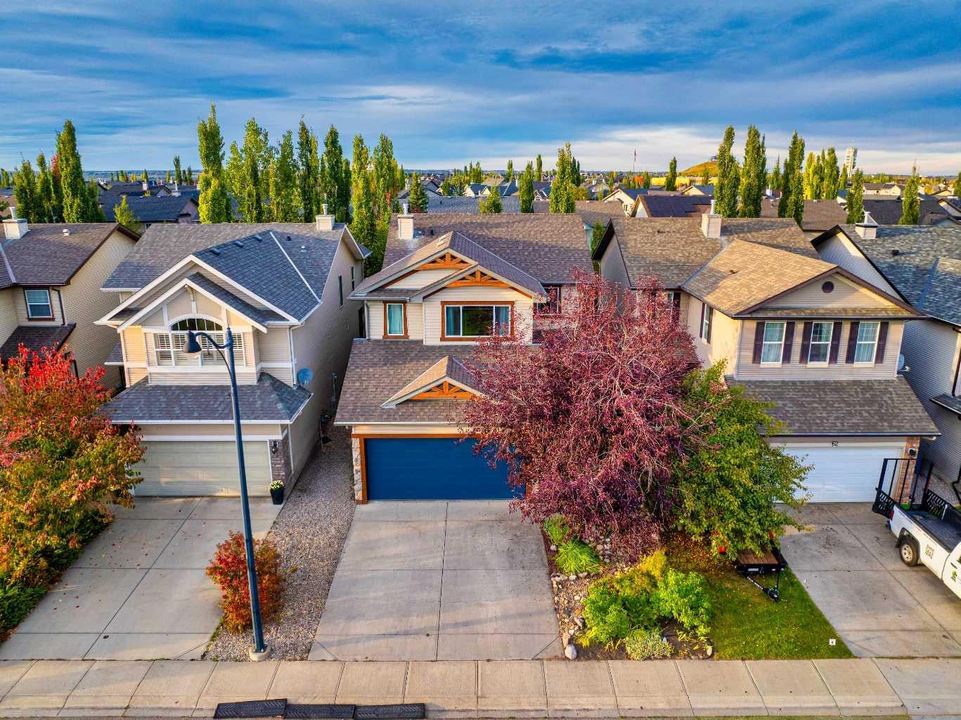 66 Cougarstone Close SW