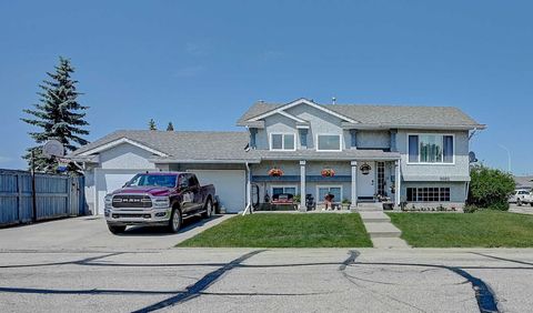 Photo of 9602 91 Street, Sexsmith, AB T0H 3C0 (MLS # A2324306)
