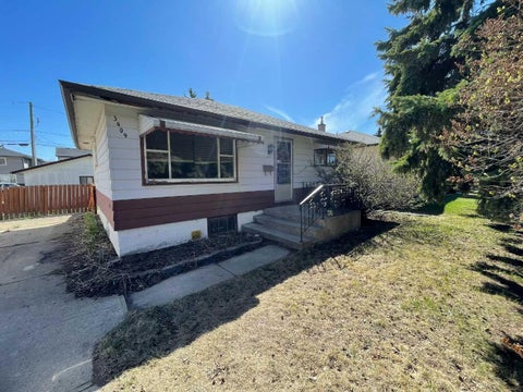 Photo of 3409 52 Avenue, Red Deer, AB T4N 4J3 (MLS # A2305901)