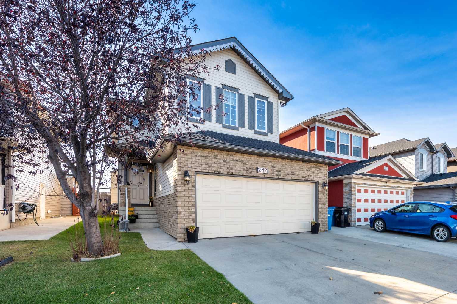 247 Taralake Way NE