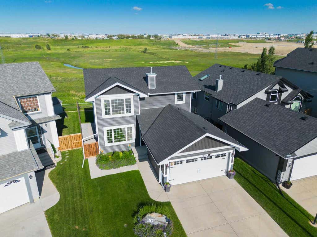 Photo of 187 Covington Close NE, Calgary, AB T3K 4L9 (MLS # A2323236)