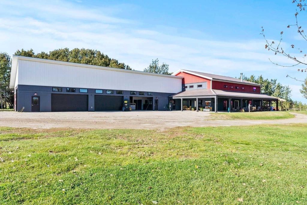 Photo of 244082 817 Highway N, Rural Wheatland County, AB T1P 0H8 (MLS # A2307428)