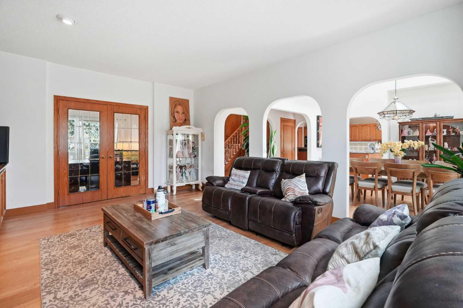 11516 Douglas Woods Rise SE